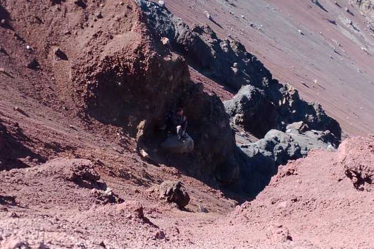 Turis Irlandia Jatuh ke Lereng Gunung Rinjani Ditemukan