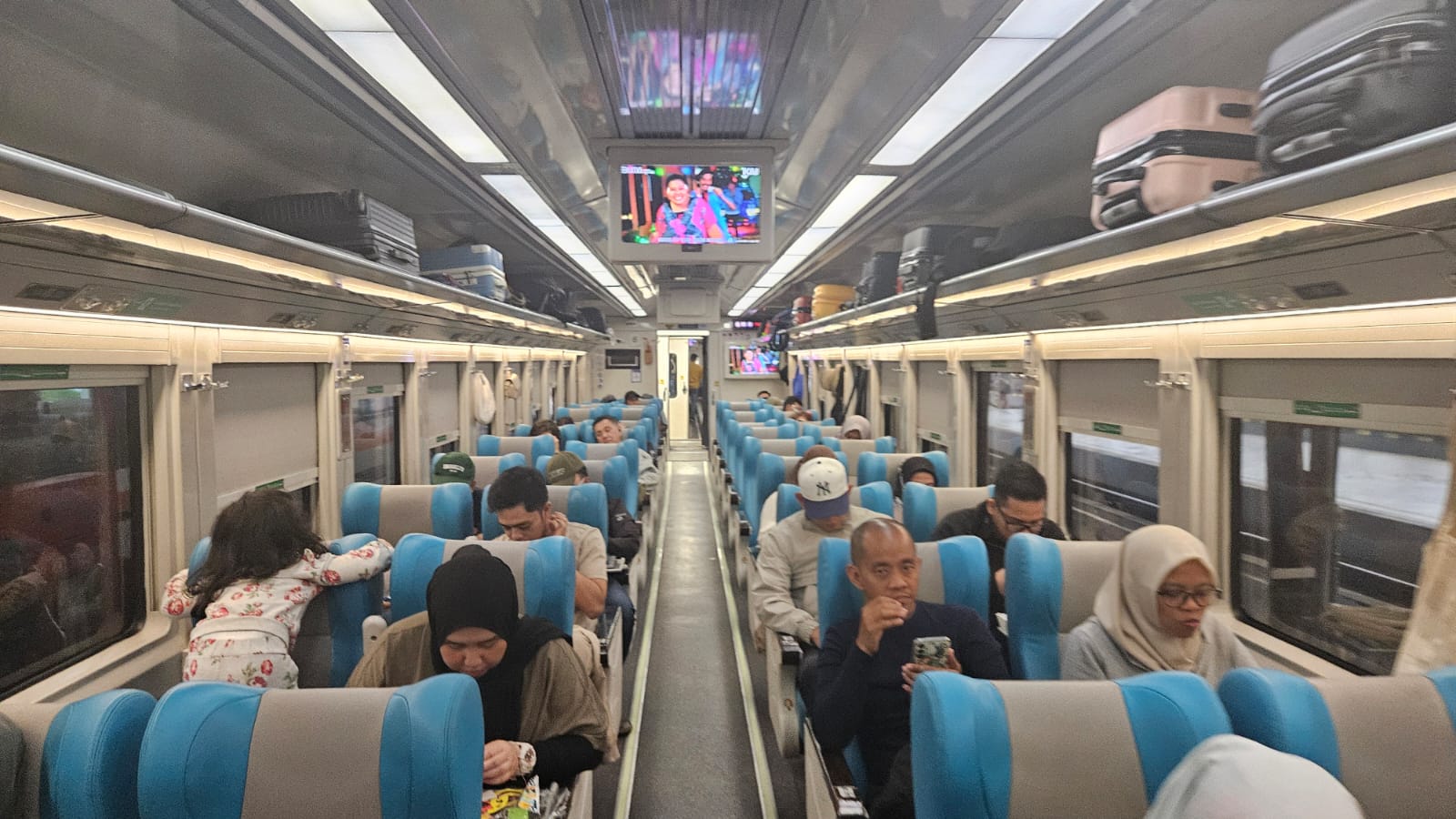 Jadwal Direct Train Jakarta-Yogyakarta, Naik Kereta Tanpa Transit